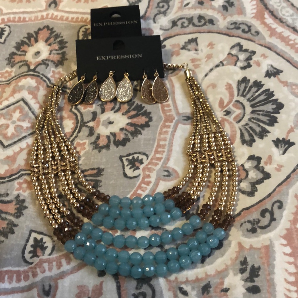 Necklace & earrings